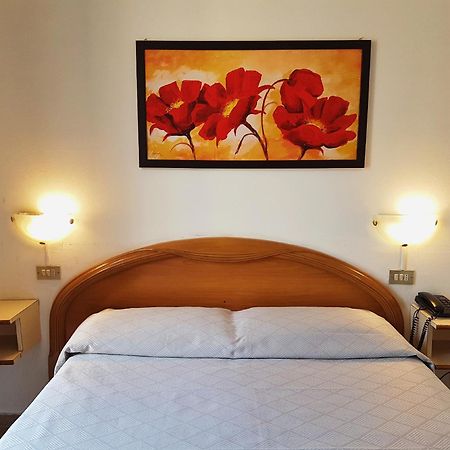 Hotel Boston Milano Ngoại thất bức ảnh