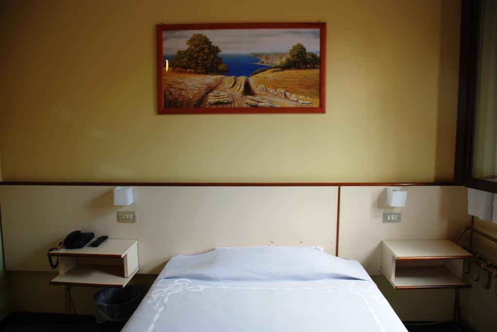 Hotel Boston Milano Ngoại thất bức ảnh