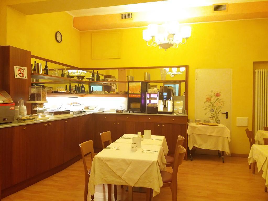 Hotel Boston Milano Ngoại thất bức ảnh