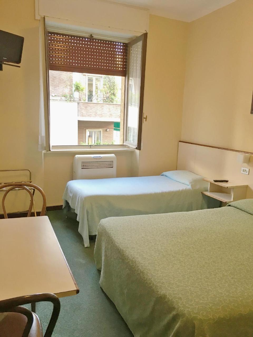 Hotel Boston Milano Ngoại thất bức ảnh